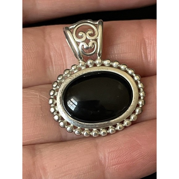 Vintage Sterling Silver & Onyx Oval Pendant By NV Nevada Silver Ornate .96"x1.17 - Picture 2 of 10